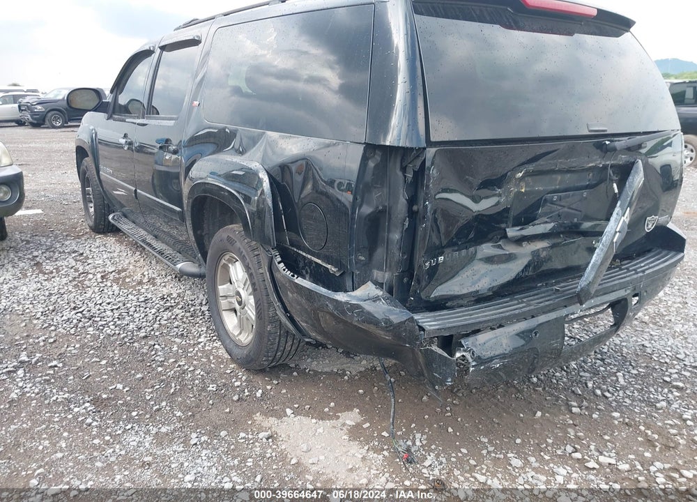 2008 CHEVROLET SUBURBAN 1500 LT VIN: 3GNFC16018G147876