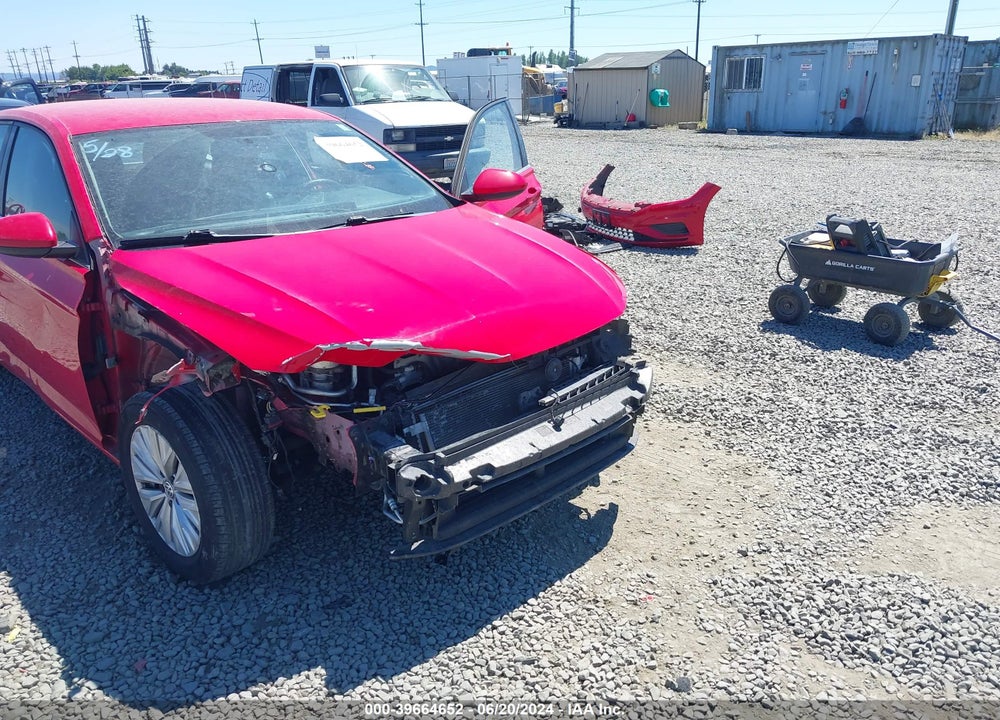 2019 VOLKSWAGEN JETTA 1.4T R-LINE/1.4T S/1.4T SE VIN: 3VWCB7BU2KM173676