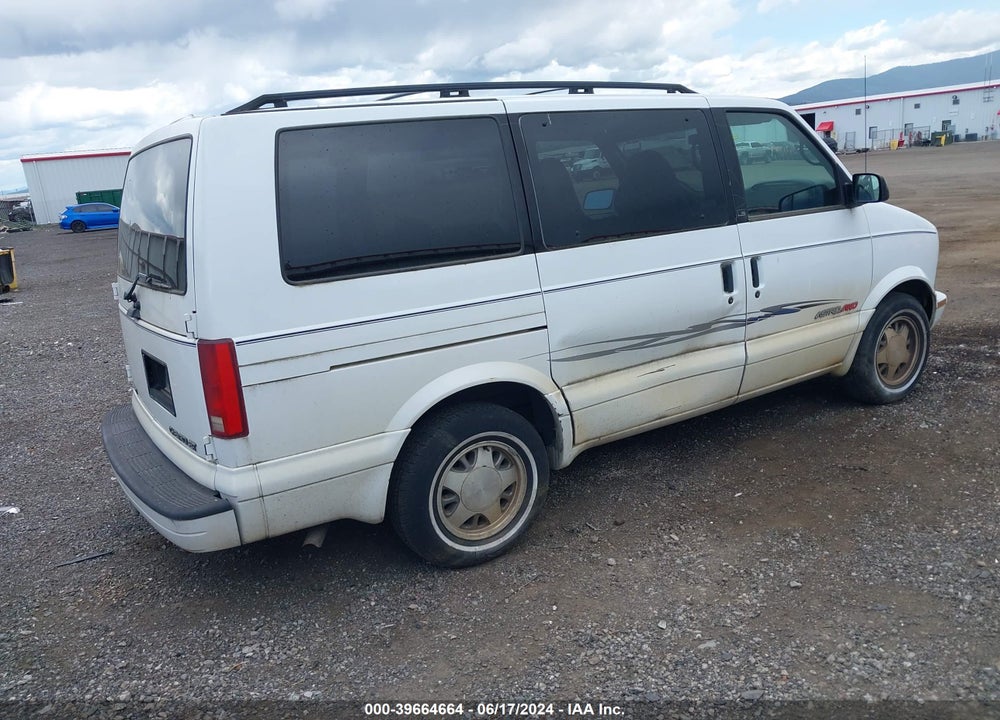 2000 CHEVROLET ASTRO VIN: 1GNEL19W0YB138459