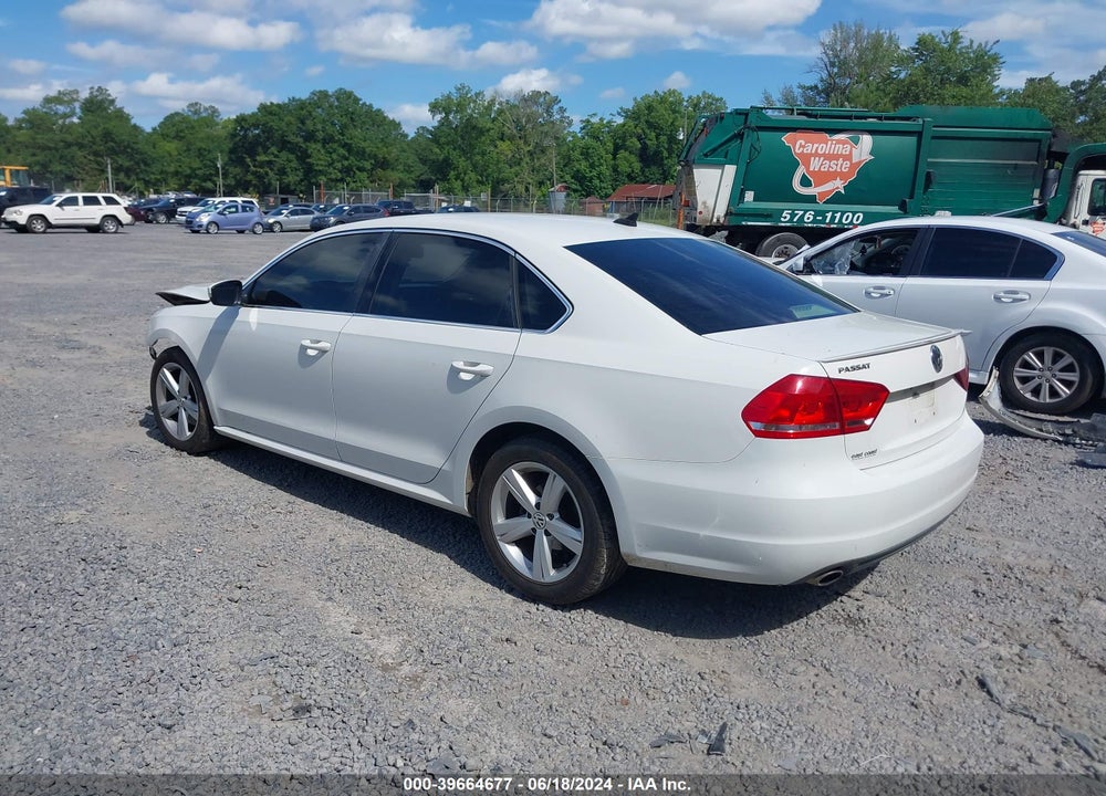 2013 VOLKSWAGEN PASSAT 2.5L SE VIN: 1VWBP7A34DC142505
