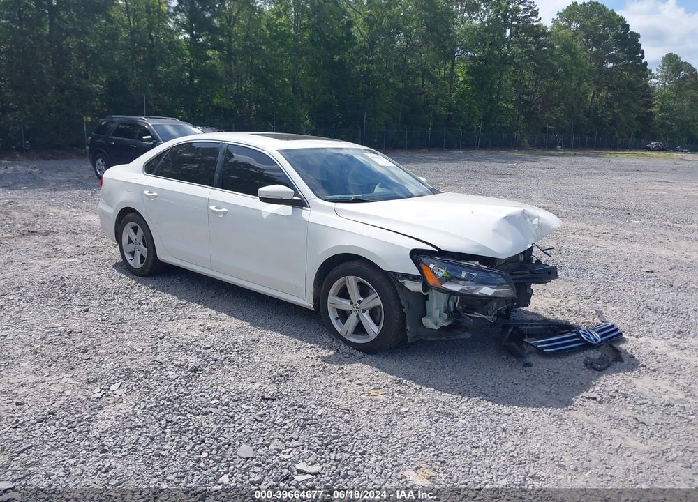 2013 VOLKSWAGEN PASSAT 2.5L SE VIN: 1VWBP7A34DC142505