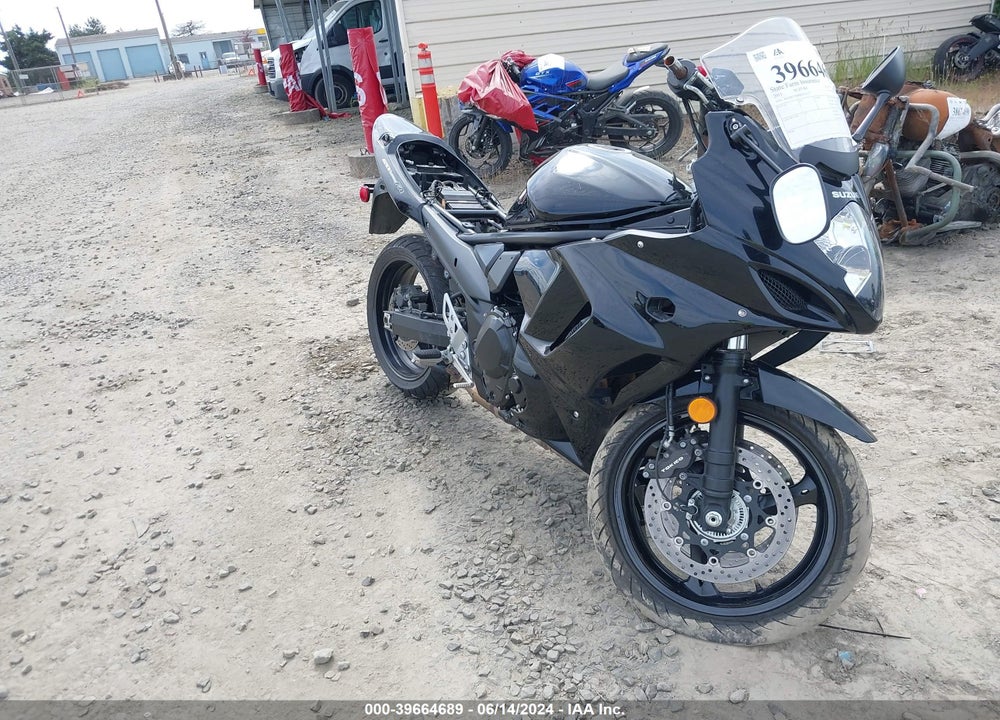 2011 SUZUKI GSX1250 F VIN: JS1GW72B8B2101017
