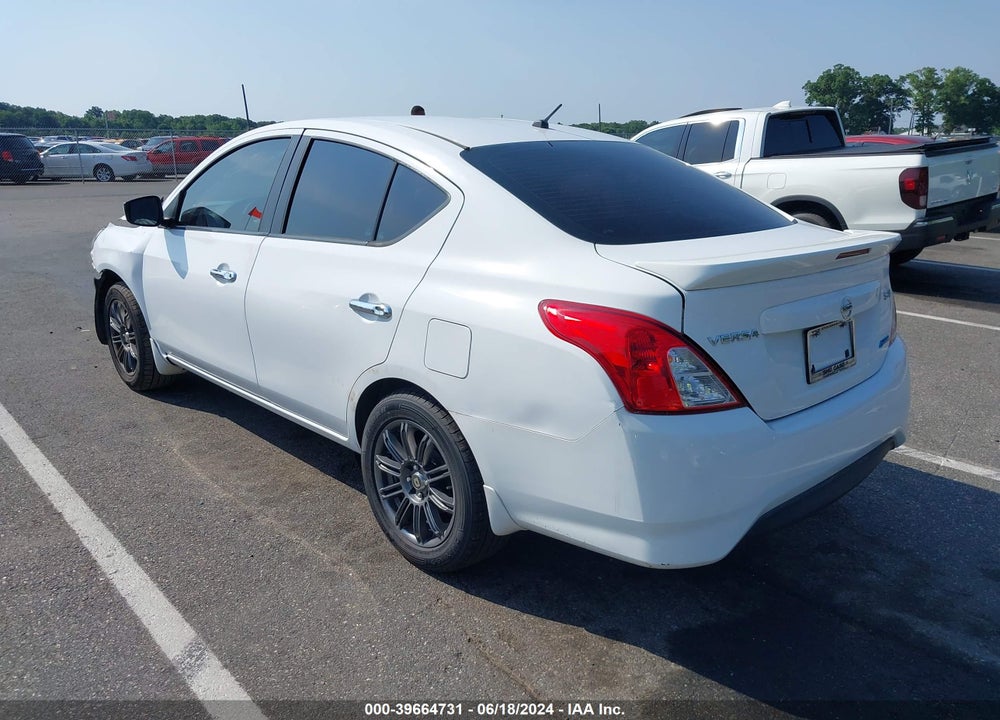 2015 NISSAN VERSA 1.6 SV VIN: 3N1CN7AP1FL842105