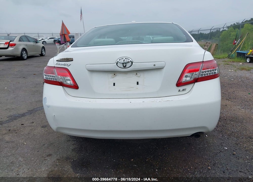 2011 TOYOTA CAMRY LE VIN: 4T1BF3EK1BU646223