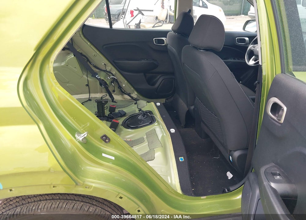 2021 HYUNDAI VENUE SEL VIN: KMHRC8A37MU125108