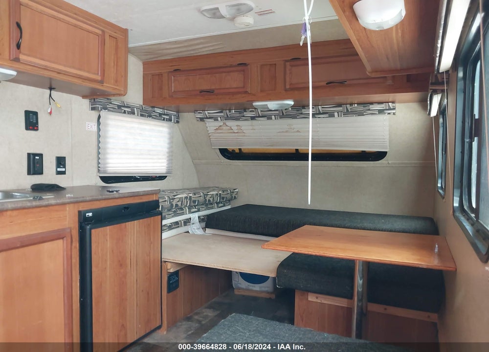 2015 STARCRAFT RV AR-ONE VIN: 1SABS0AG8F28U5202