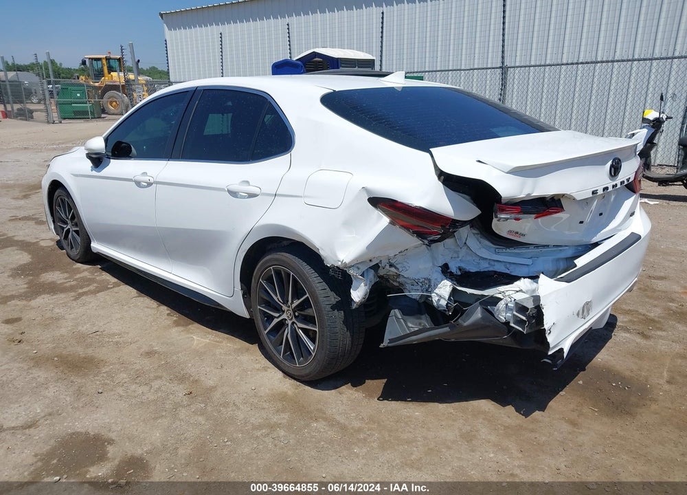 2021 TOYOTA CAMRY SE VIN: 4T1G11AK2MU550571