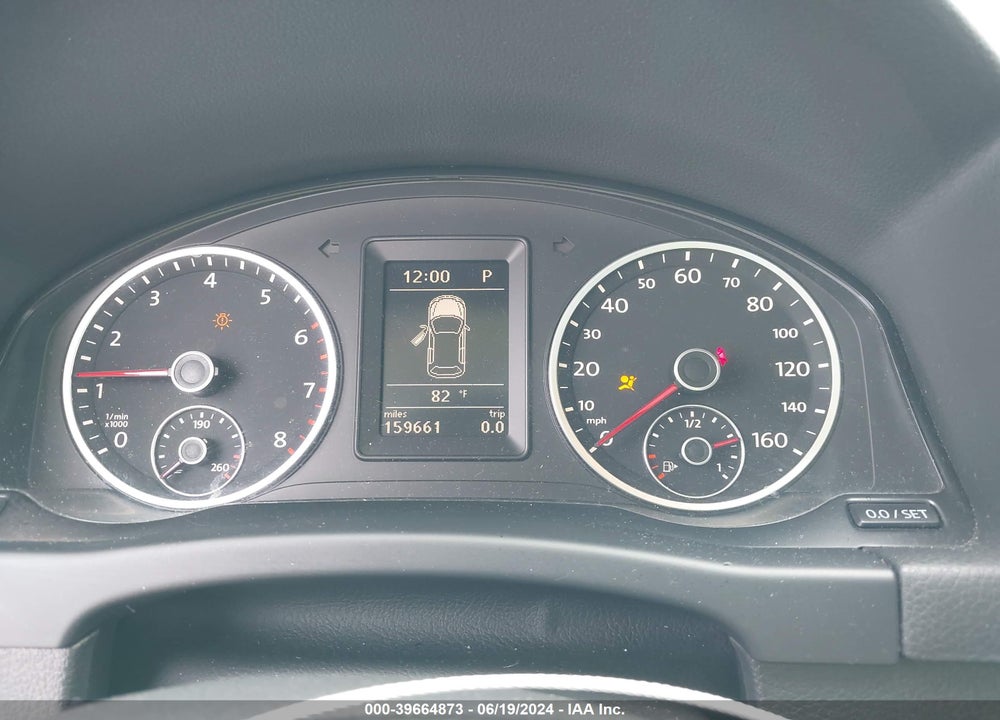 2011 VOLKSWAGEN TIGUAN SE VIN: WVGAV7AX8BW528312