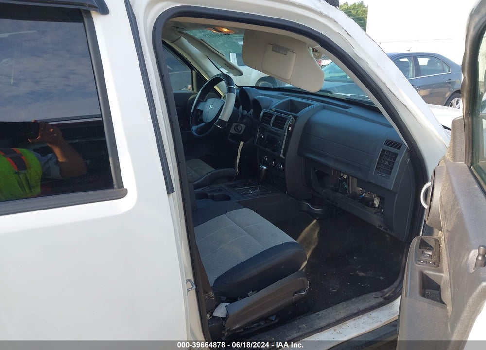 2007 DODGE NITRO SXT VIN: 1D8GU28K07W727491