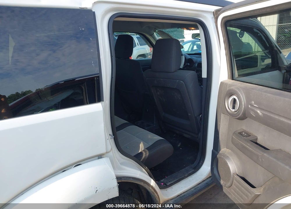 2007 DODGE NITRO SXT VIN: 1D8GU28K07W727491