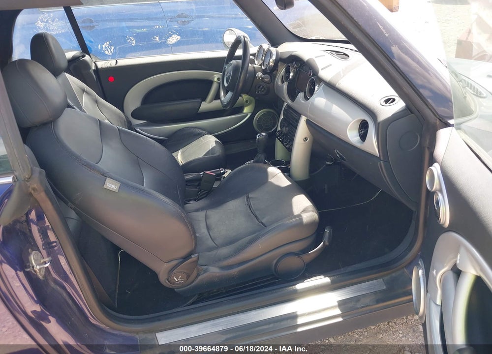 2005 MINI COOPER VIN: WMWRF33465TG11453