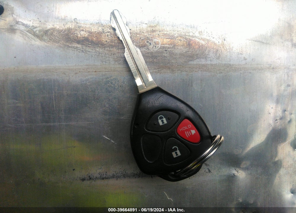 2013 TOYOTA YARIS SE VIN: JTDKTUD35DD563507