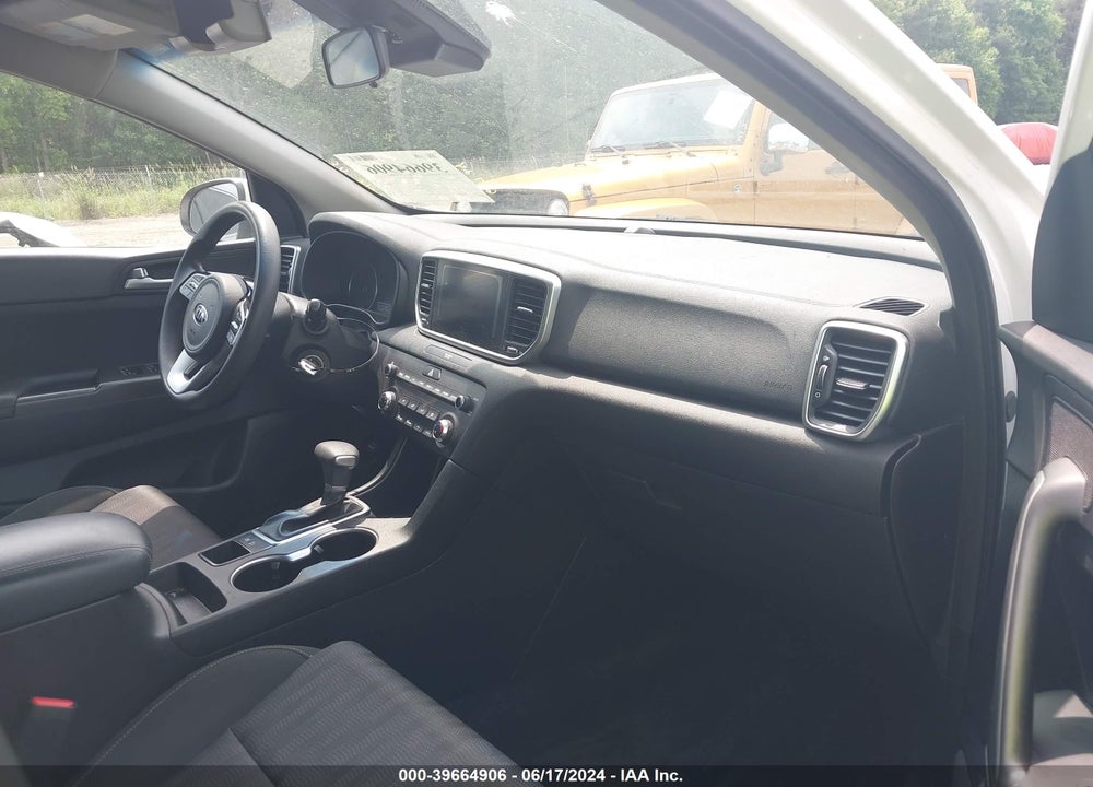 2020 KIA SPORTAGE LX VIN: KNDPM3ACXL7758324
