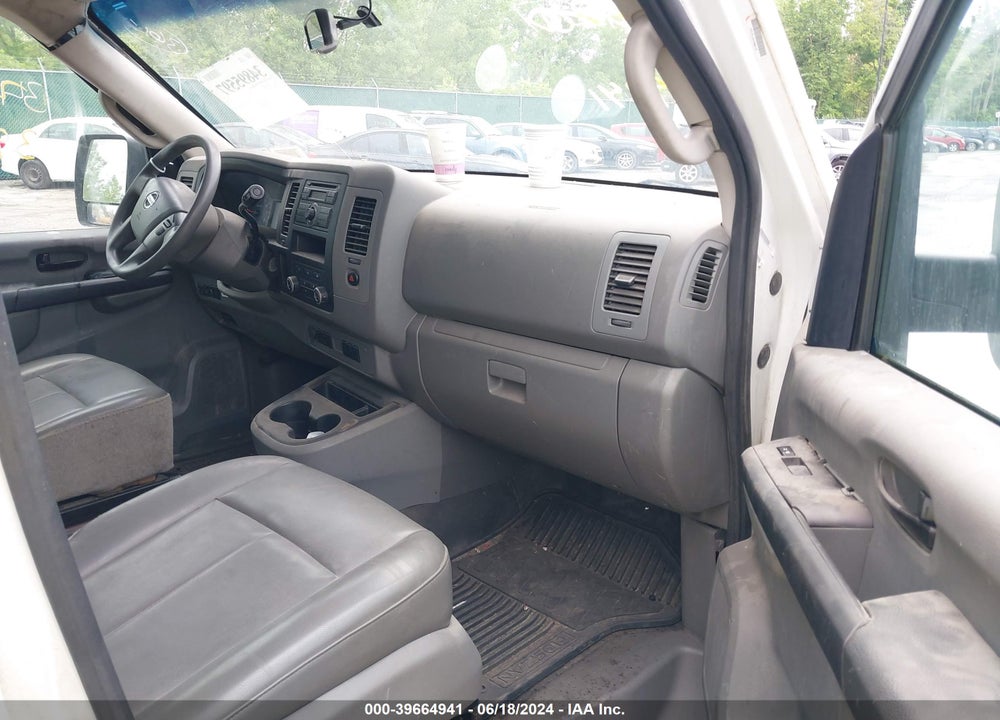 2015 NISSAN NV CARGO NV2500 HD VIN: 1N6BF0LY9FN800202