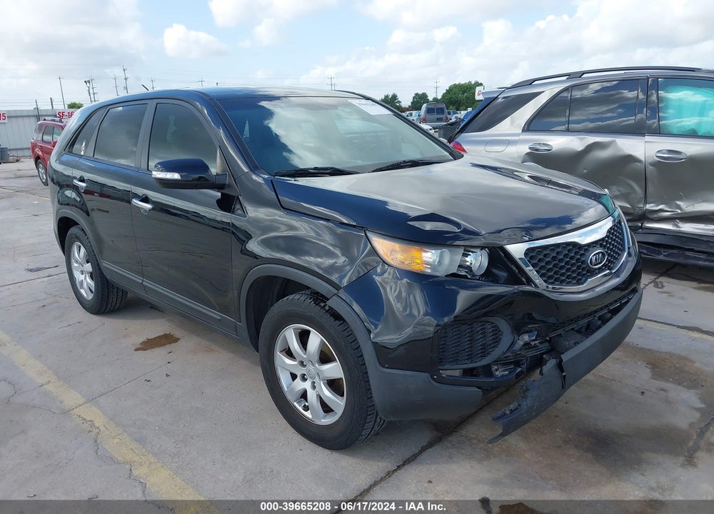 2013 KIA SORENTO LX VIN: 5XYKT3A10DG411438