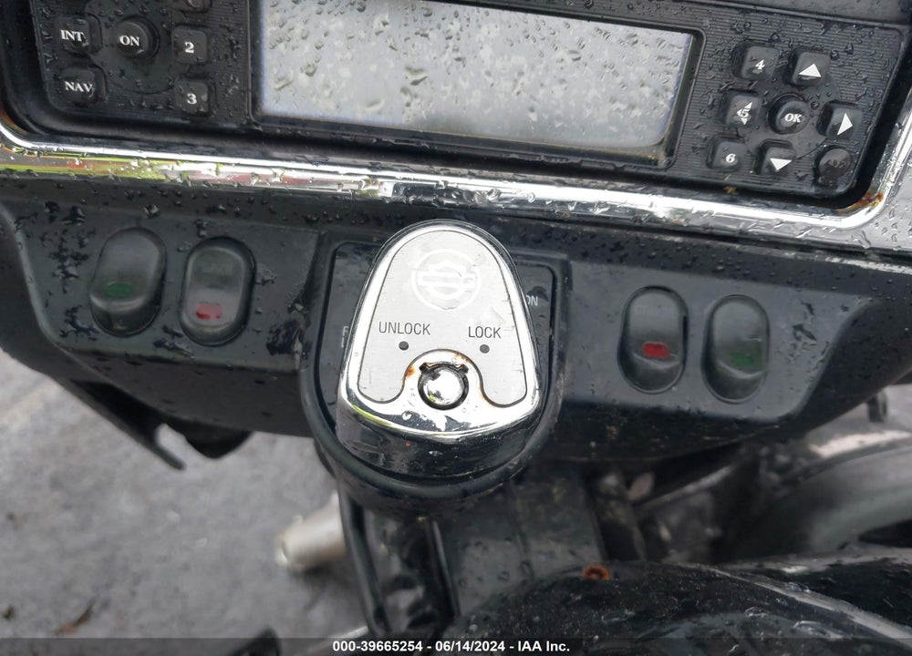2008 HARLEY-DAVIDSON FLHTCUI VIN: 1HD1FC4178Y613817