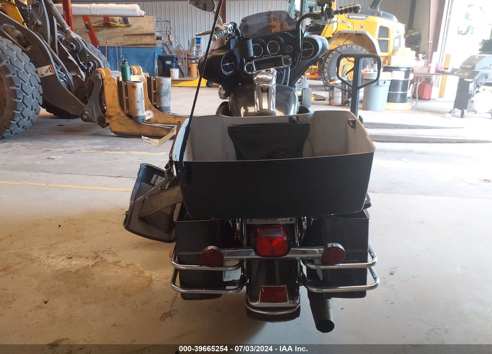 2008 HARLEY-DAVIDSON FLHTCUI VIN: 1HD1FC4178Y613817