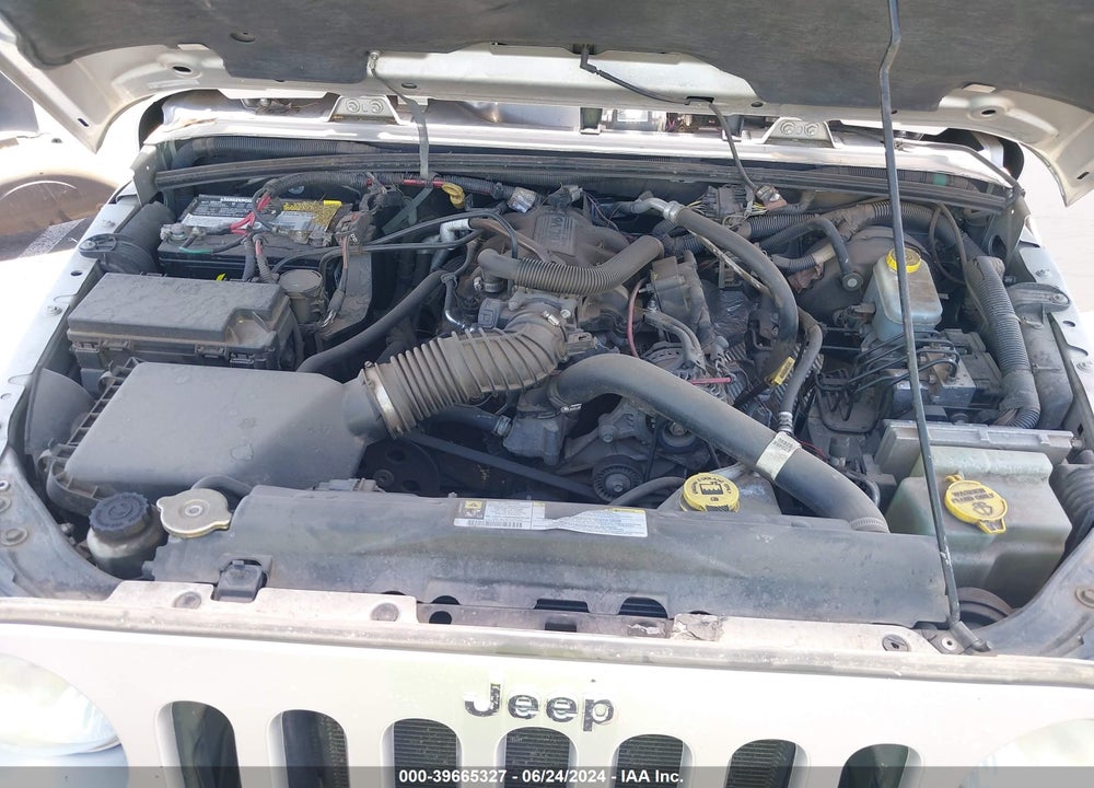 2008 JEEP WRANGLER SAHARA VIN: 1J4FA54168L566076