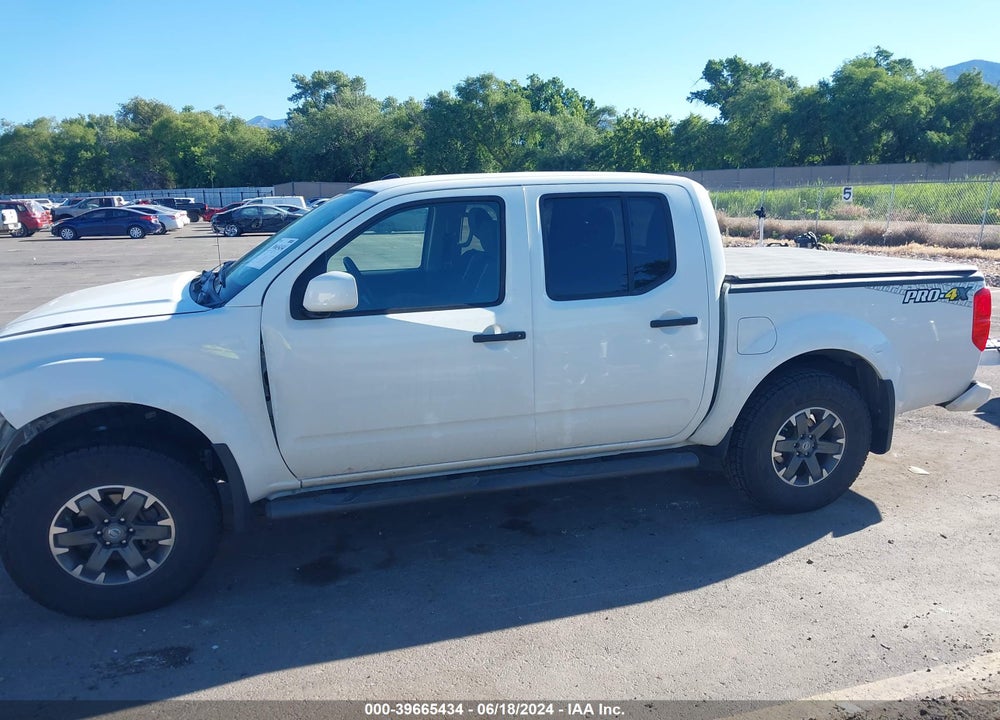 2018 NISSAN FRONTIER PRO-4X VIN: 1N6AD0EV4JN772984