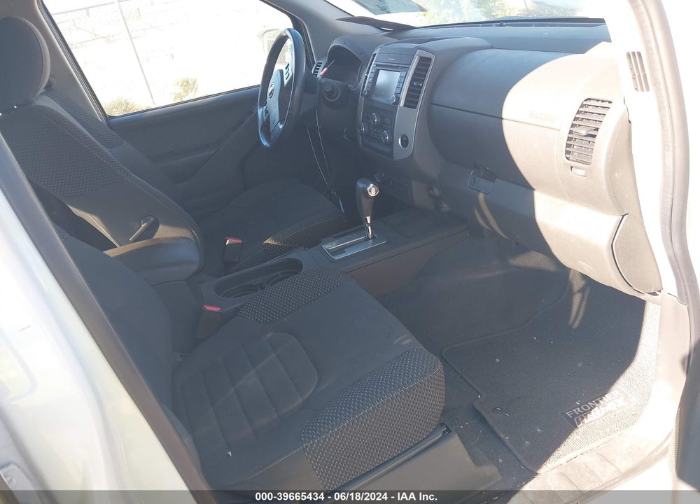 2018 NISSAN FRONTIER PRO-4X VIN: 1N6AD0EV4JN772984