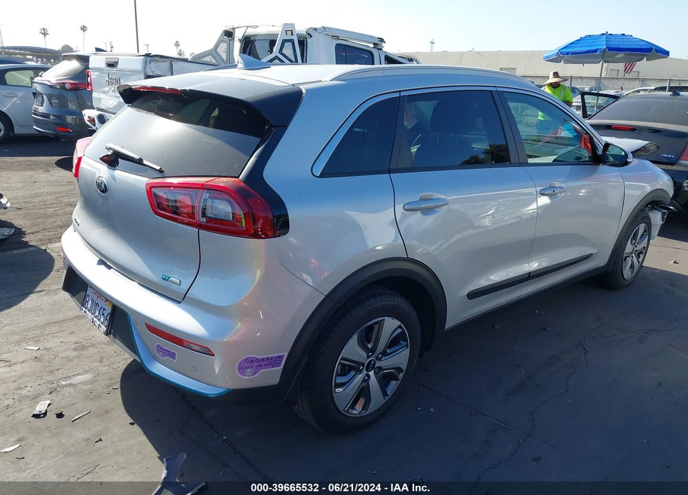 2019 KIA NIRO PLUG-IN HYBRID EX PREMIUM VIN: KNDCC3LD2K5261737