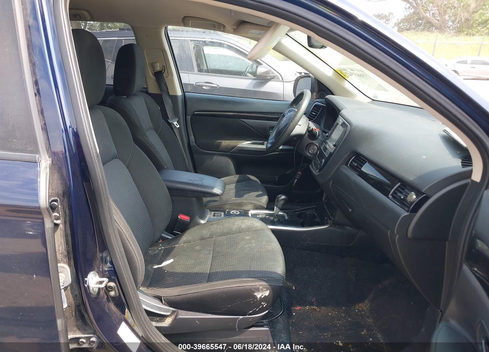 2019 MITSUBISHI OUTLANDER ES VIN: JA4AZ3A33KZ020692