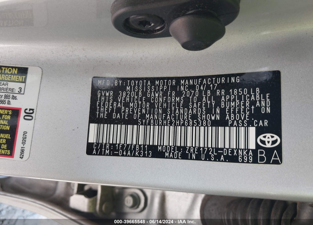 2017 TOYOTA COROLLA LE VIN: 5YFBURHE2HP685380
