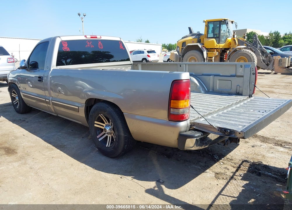 2002 CHEVROLET SILVERADO 1500 LS VIN: 1GCEC14T82Z200386