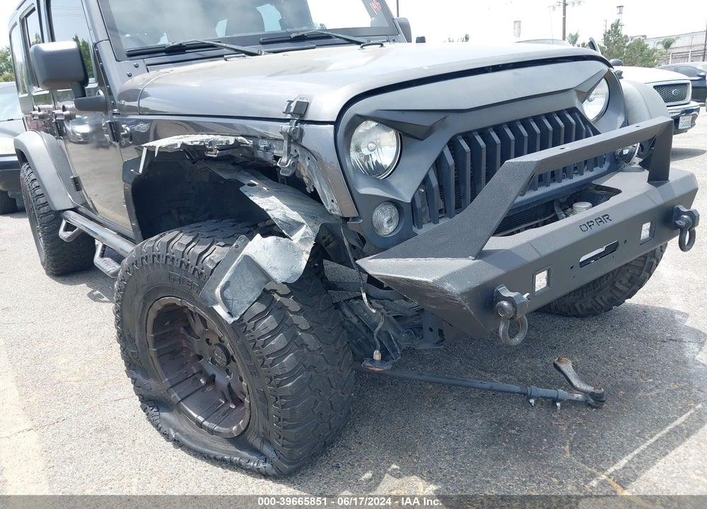 2014 JEEP WRANGLER UNLIMITED SPORT VIN: 1C4BJWDG9EL238631