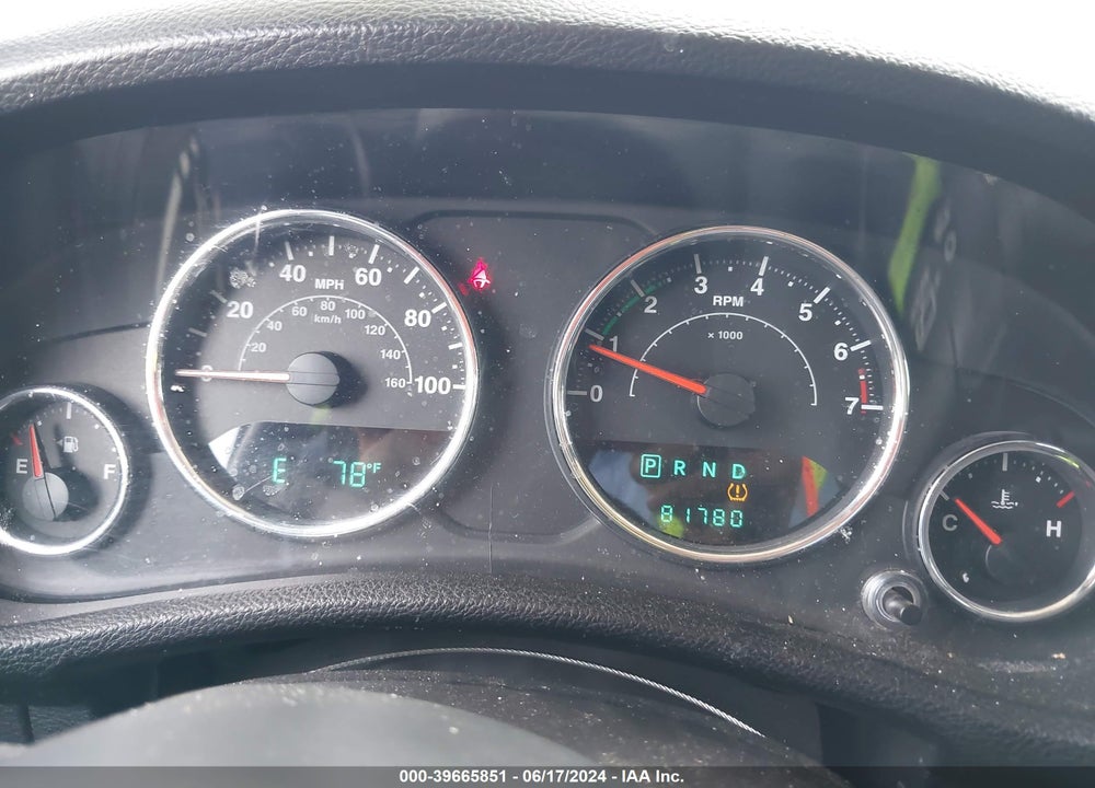 2014 JEEP WRANGLER UNLIMITED SPORT VIN: 1C4BJWDG9EL238631