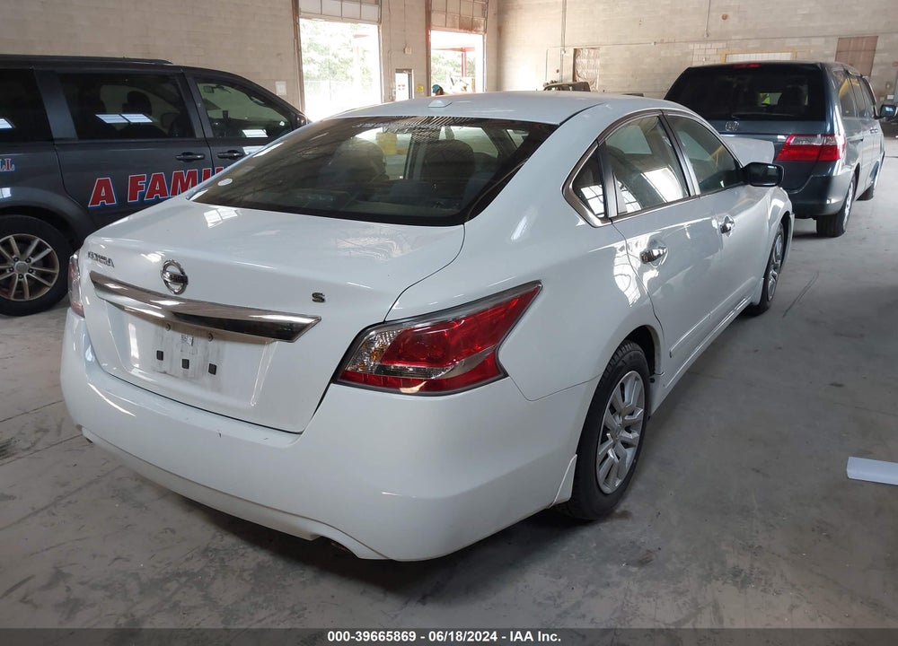 2015 NISSAN ALTIMA 2.5 S VIN: 1N4AL3AP8FC255632