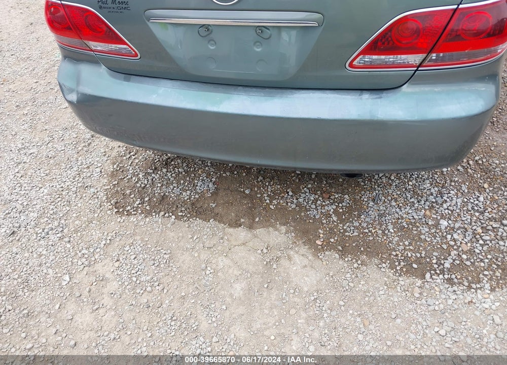 2005 LEXUS ES 330 VIN: JTHBA30G455057878