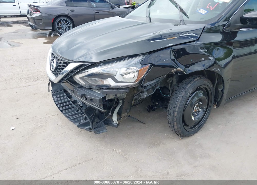 2018 NISSAN SENTRA SV VIN: 3N1AB7APXJL652232