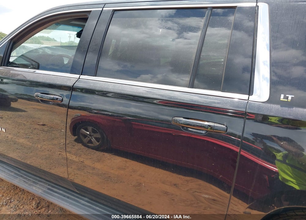 2016 CHEVROLET SUBURBAN LT VIN: 1GNSCHKC8GR184977