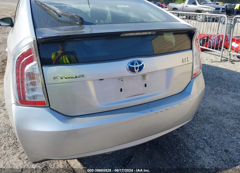 2013 TOYOTA PRIUS THREE VIN: JTDKN3DU2D5547515