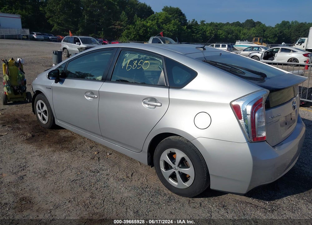 2013 TOYOTA PRIUS THREE VIN: JTDKN3DU2D5547515