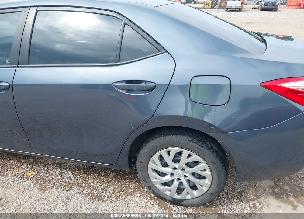 2017 TOYOTA COROLLA LE VIN: 5YFBURHE8HP722755