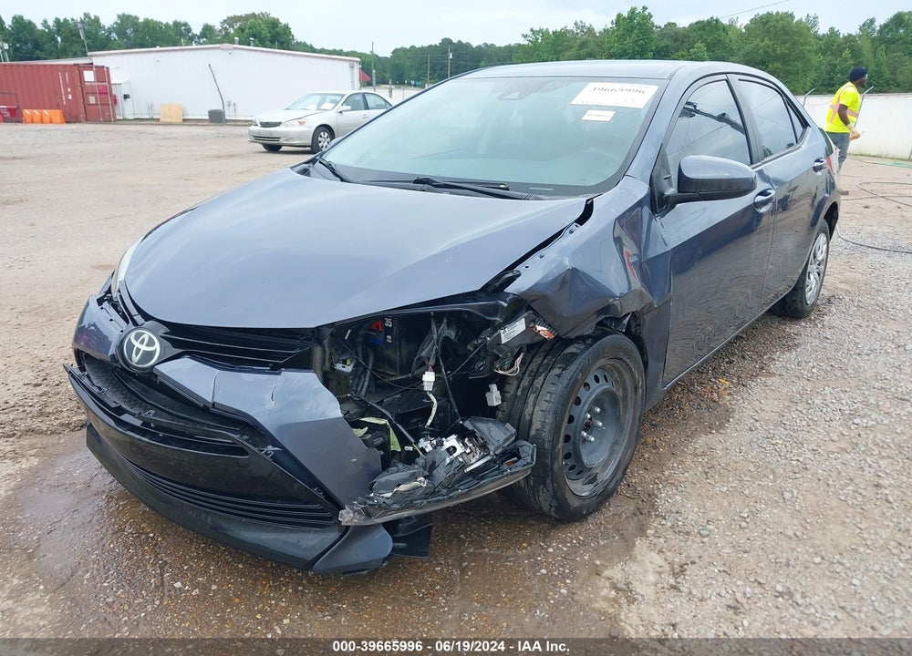 2017 TOYOTA COROLLA LE VIN: 5YFBURHE8HP722755