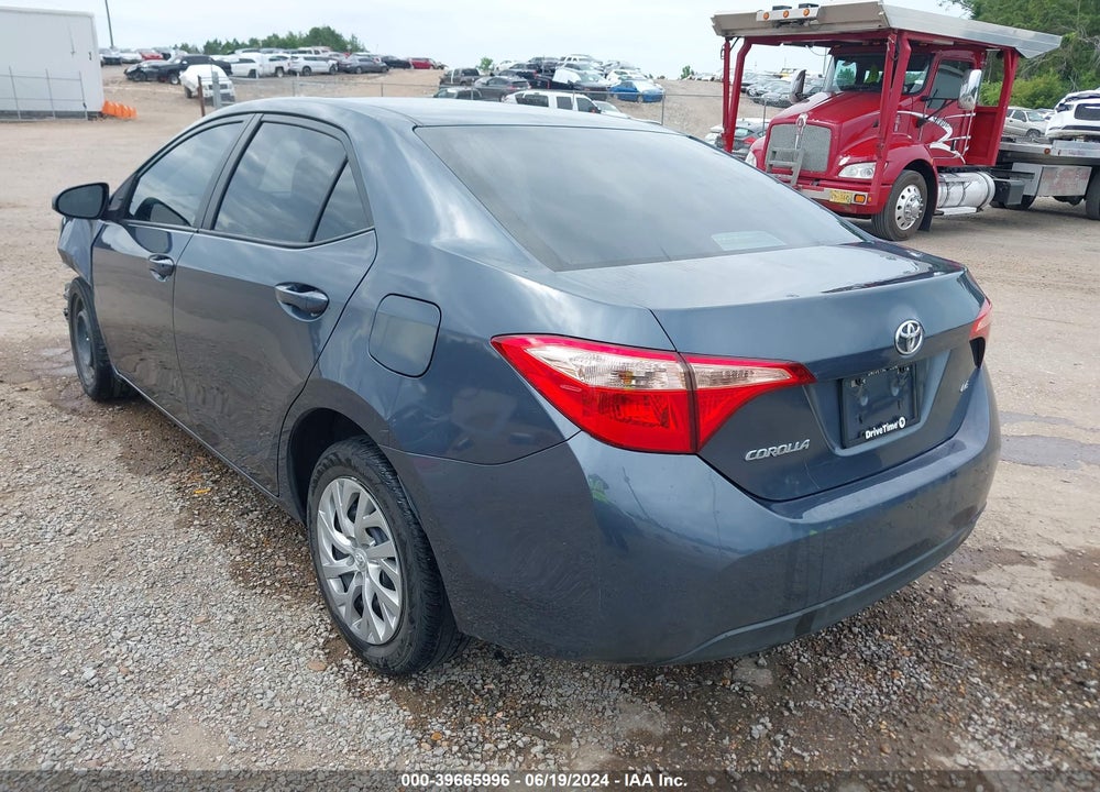 2017 TOYOTA COROLLA LE VIN: 5YFBURHE8HP722755