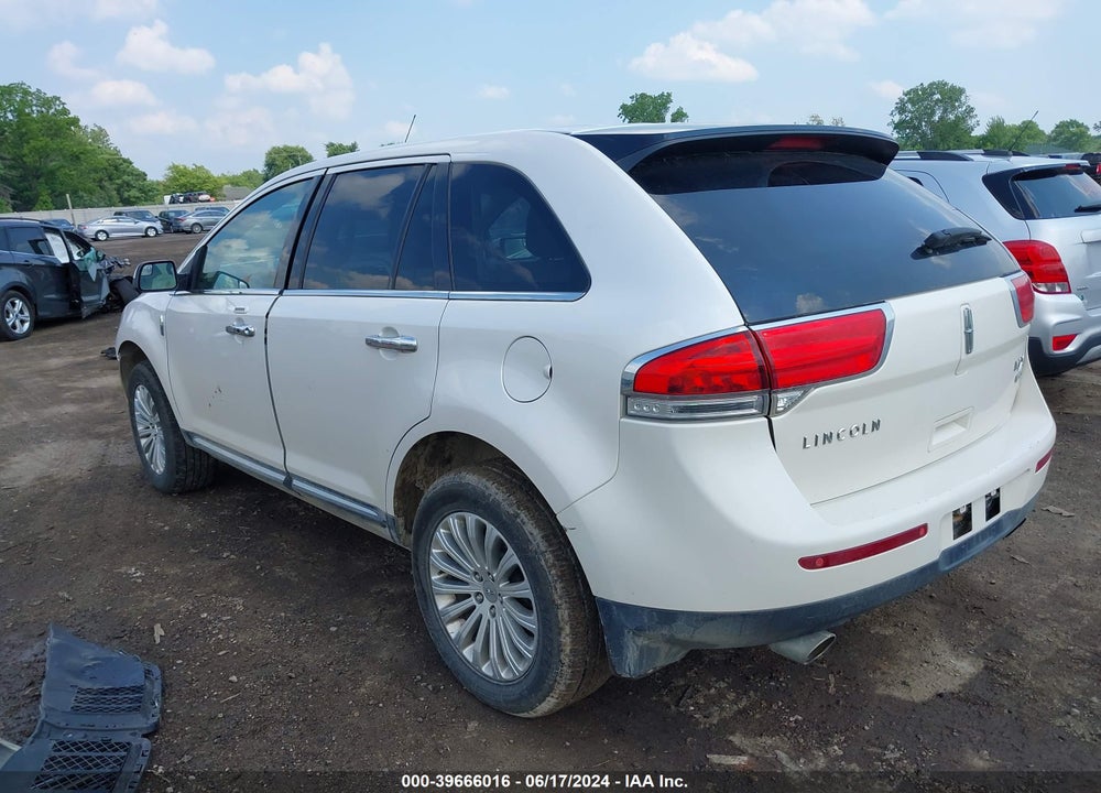 2015 LINCOLN MKX VIN: 2LMDJ8JK8FBL33924