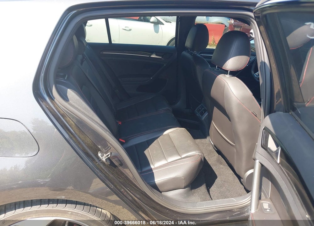 2015 VOLKSWAGEN GOLF GTI 2.0T AUTOBAHN W/PERFORMANCE PACKAGE 4-DOOR VIN: 3VW547AU4FM091717