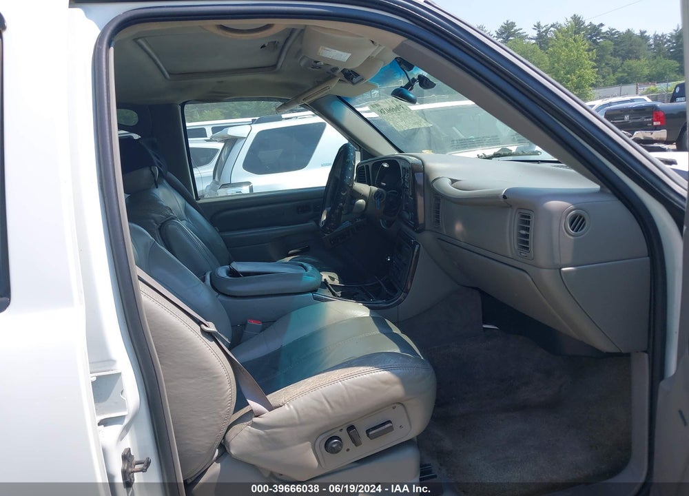 2002 GMC YUKON XL 1500 DENALI VIN: 1GKFK66U22J243117