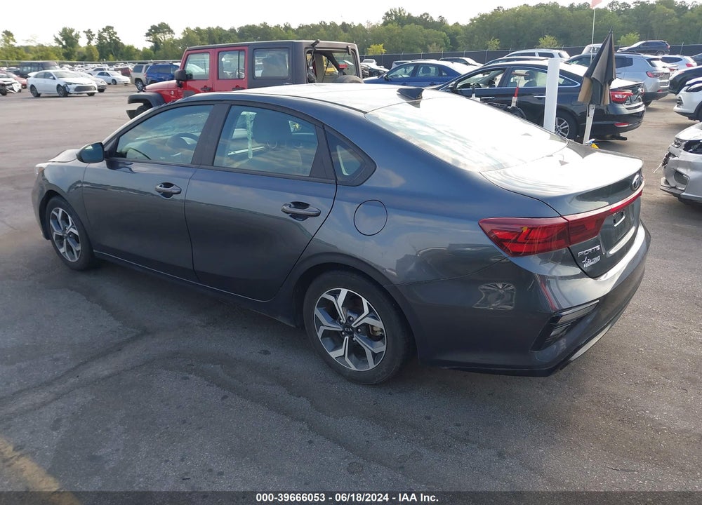 2021 KIA FORTE LXS VIN: 3KPF24AD5ME403739