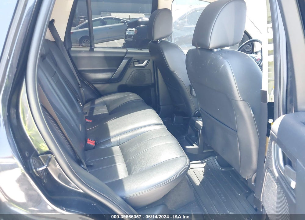 2011 LAND ROVER LR2 VIN: SALFR2BN2BH275371