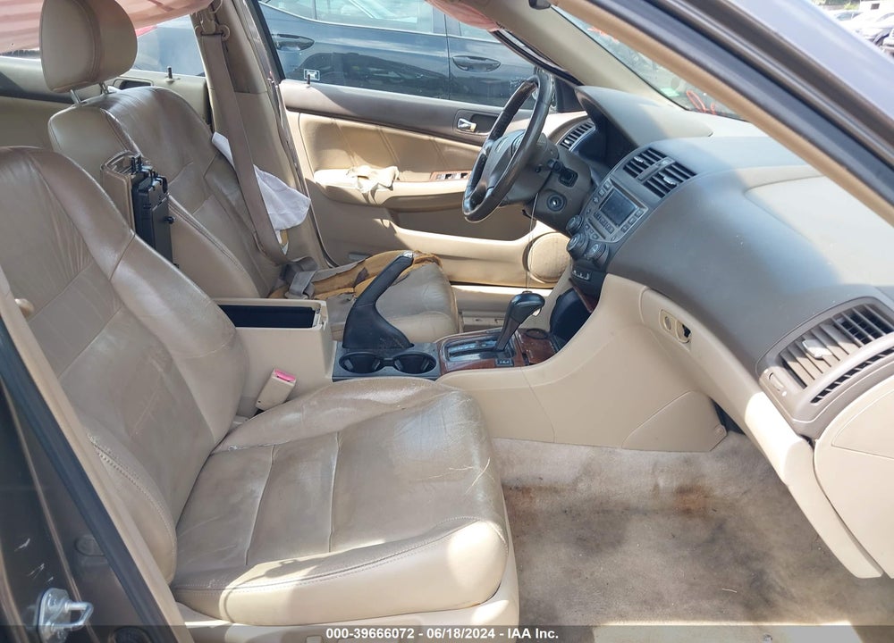 2006 HONDA ACCORD 3.0 EX VIN: 1HGCM66536A056039