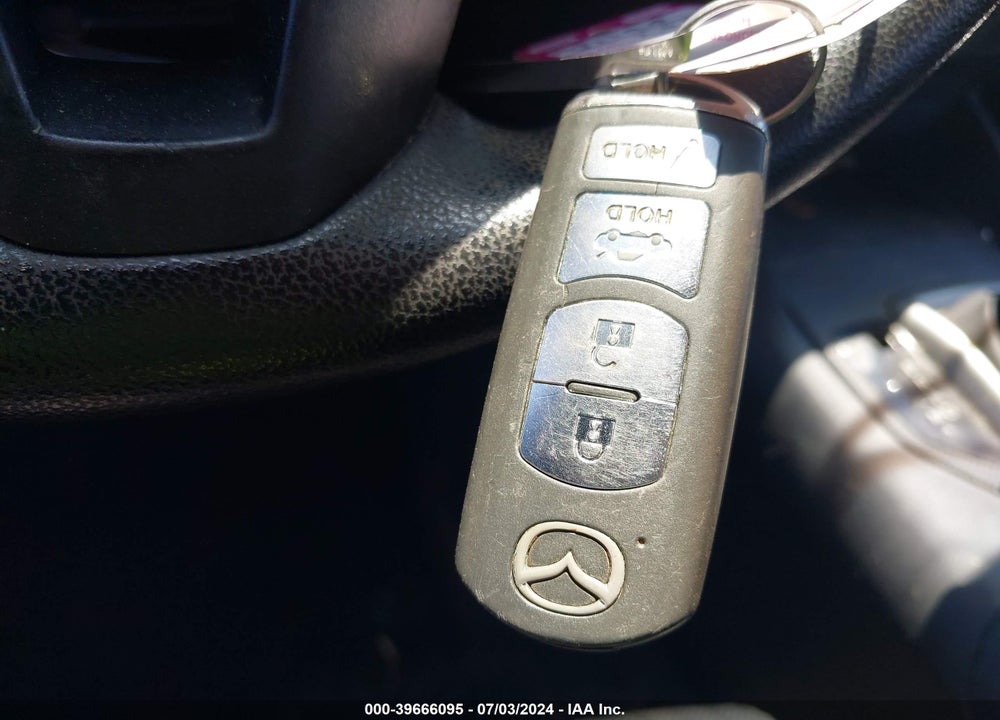 2014 MAZDA 3 I SPORT VIN: JM1BM1U78E1159280