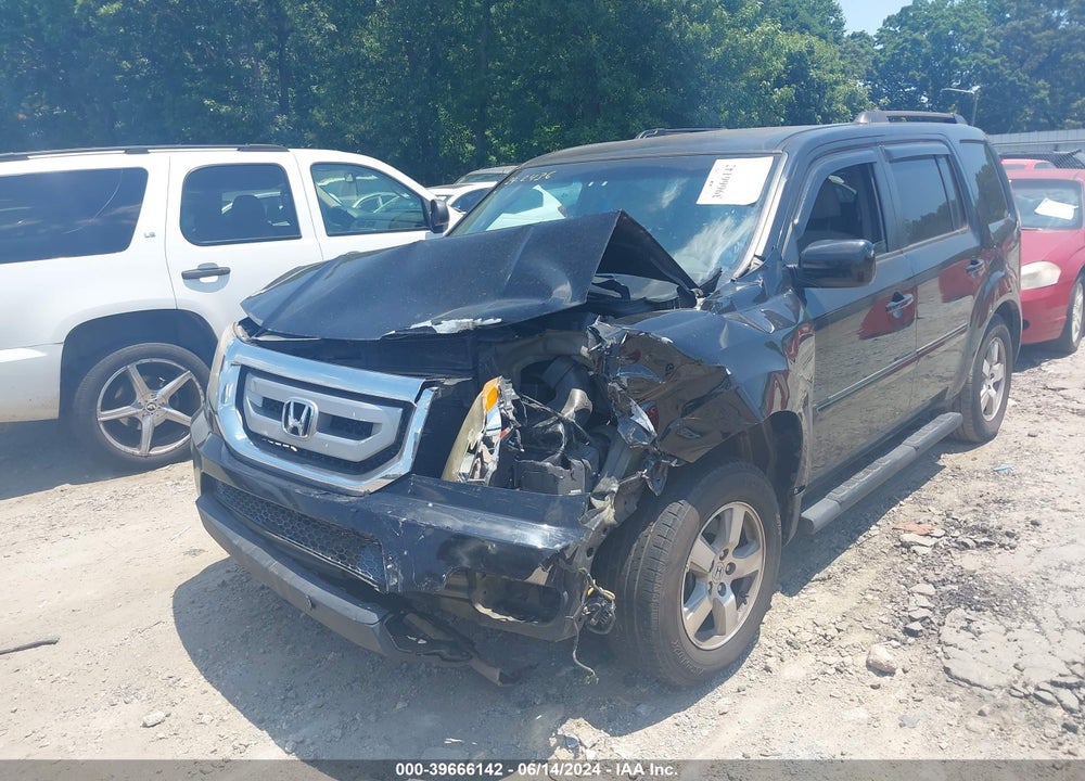 2011 HONDA PILOT EX VIN: 5FNYF4H47BB051323