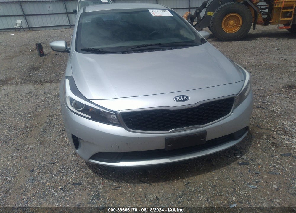 2018 KIA FORTE LX VIN: 3KPFK4A74JE193754