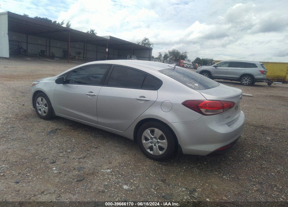 2018 KIA FORTE LX VIN: 3KPFK4A74JE193754