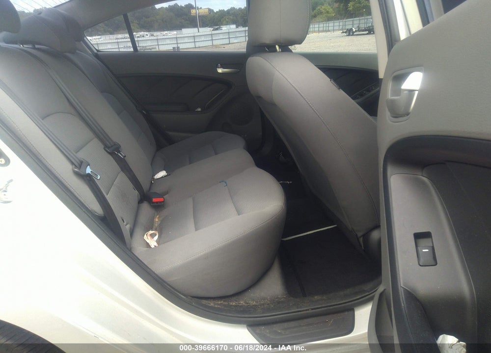 2018 KIA FORTE LX VIN: 3KPFK4A74JE193754